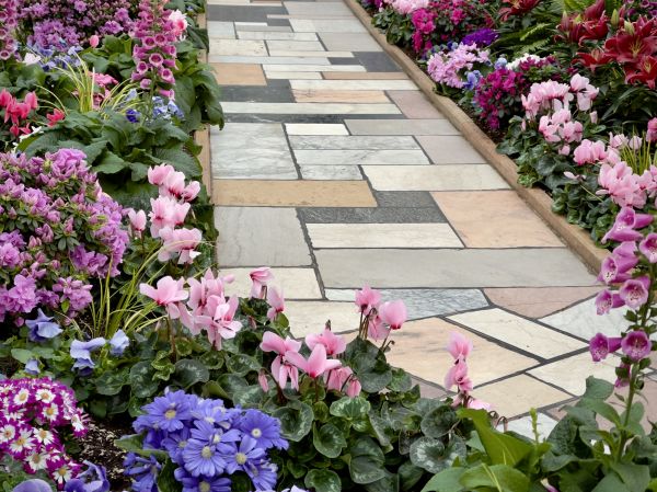 Cost of Garden Path Installation in Nampa