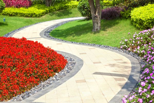 Cost of Garden Walkway Installation in Nampa